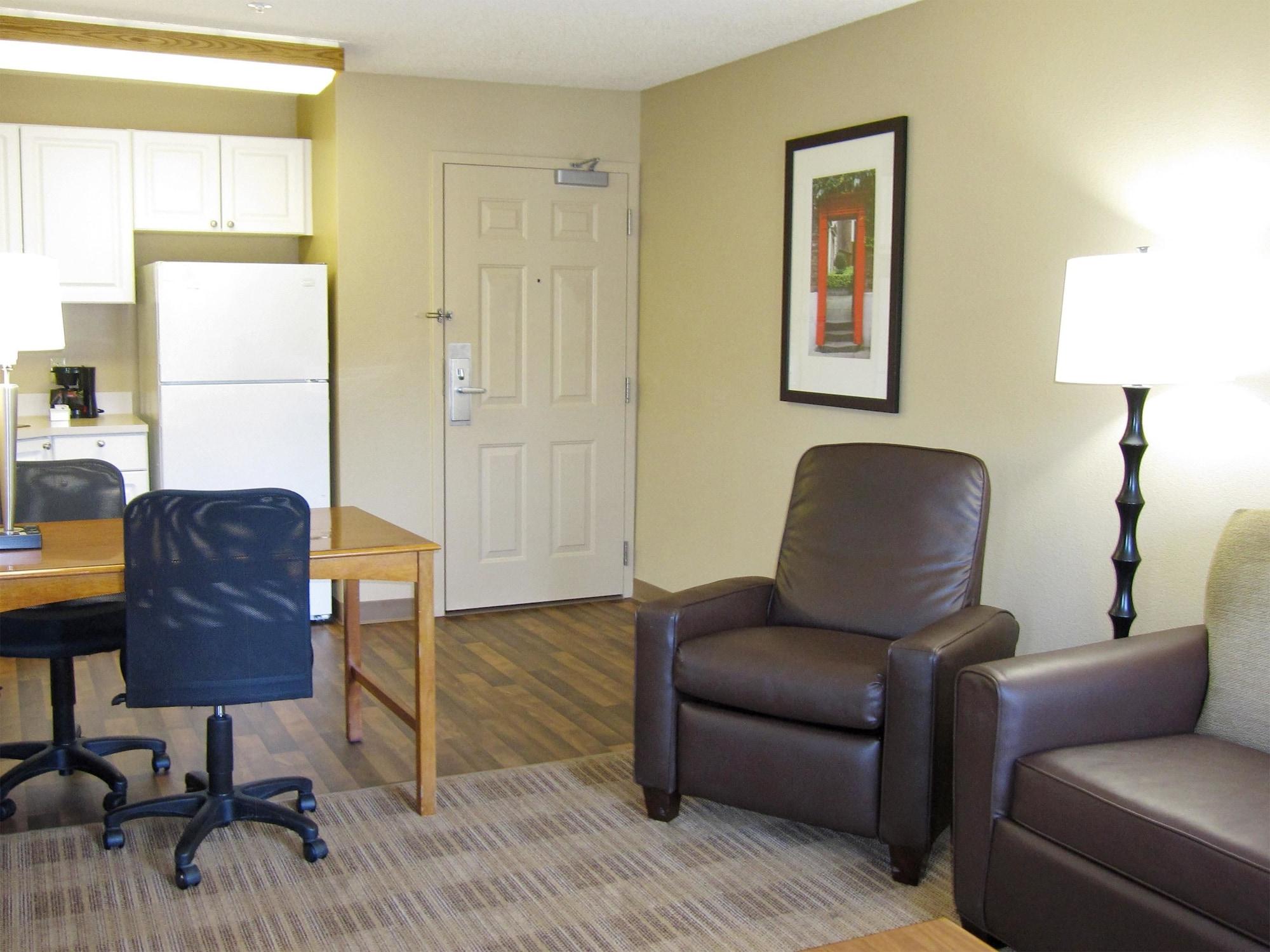 Extended Stay America Suites - Detroit - Novi - Orchard Hill Place Northville Екстериор снимка