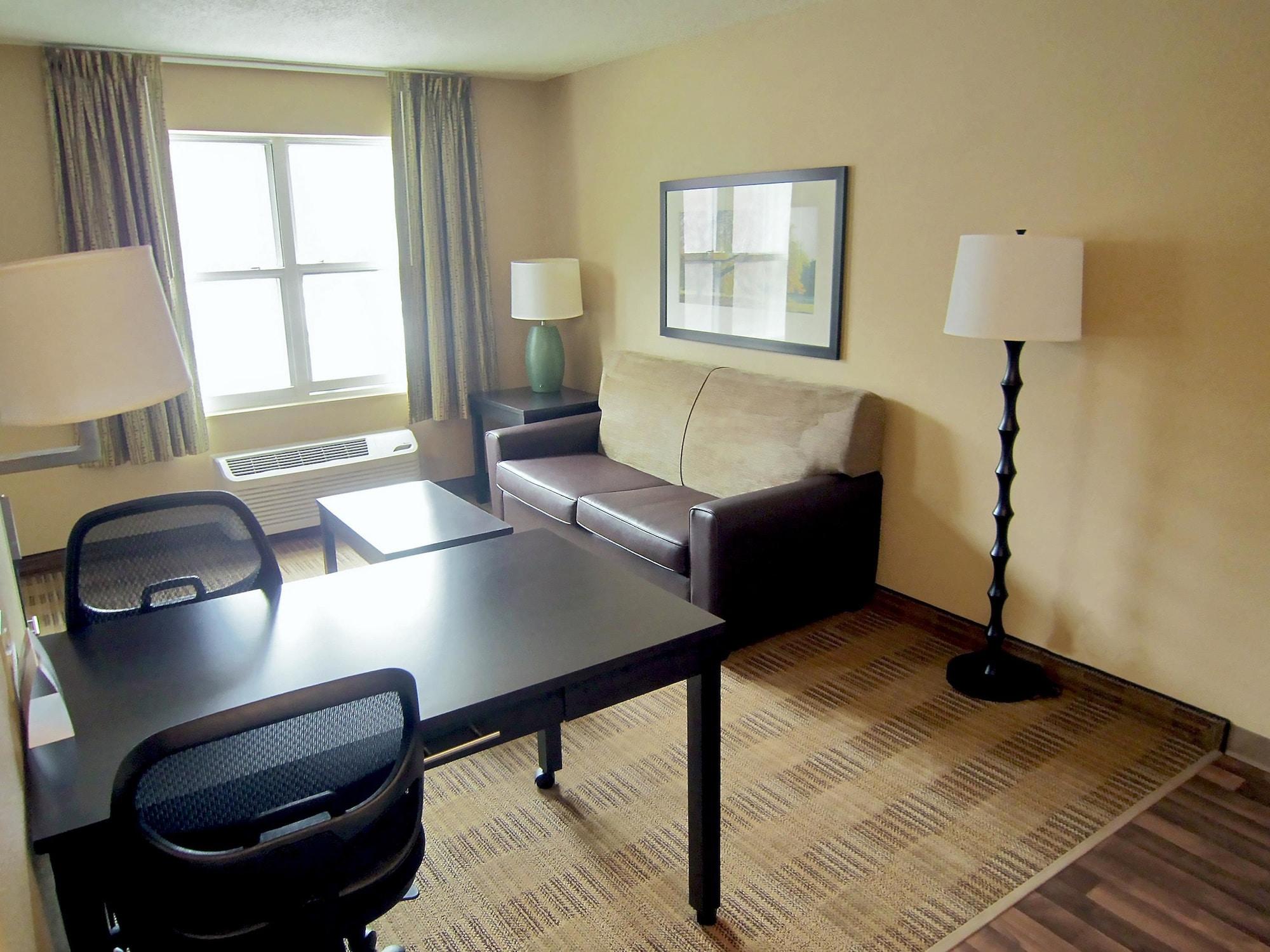 Extended Stay America Suites - Detroit - Novi - Orchard Hill Place Northville Екстериор снимка