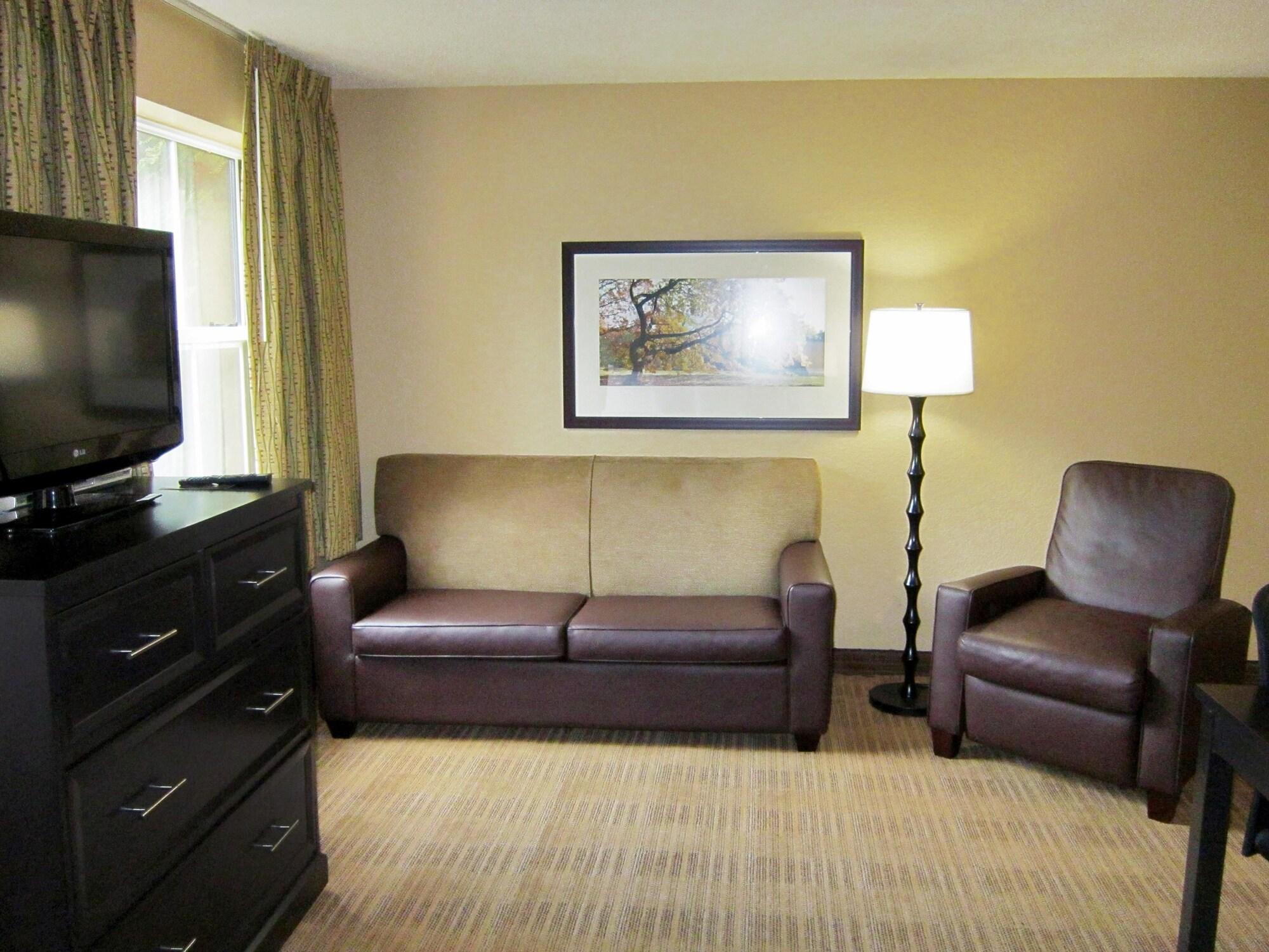 Extended Stay America Suites - Detroit - Novi - Orchard Hill Place Northville Екстериор снимка
