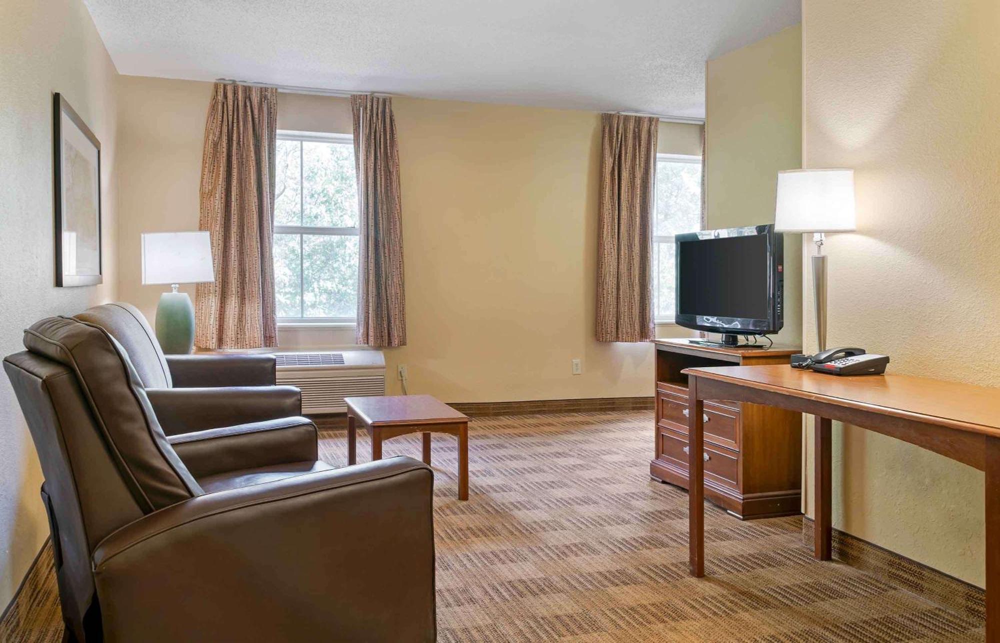 Extended Stay America Suites - Detroit - Novi - Orchard Hill Place Northville Екстериор снимка