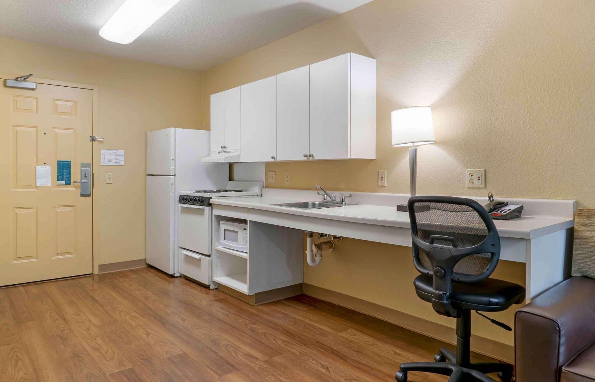Extended Stay America Suites - Detroit - Novi - Orchard Hill Place Northville Екстериор снимка