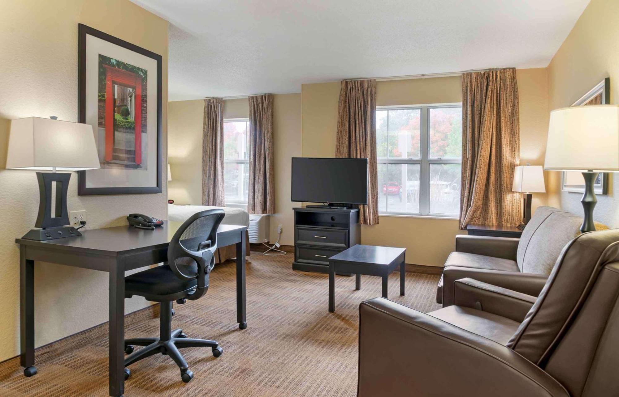 Extended Stay America Suites - Detroit - Novi - Orchard Hill Place Northville Екстериор снимка