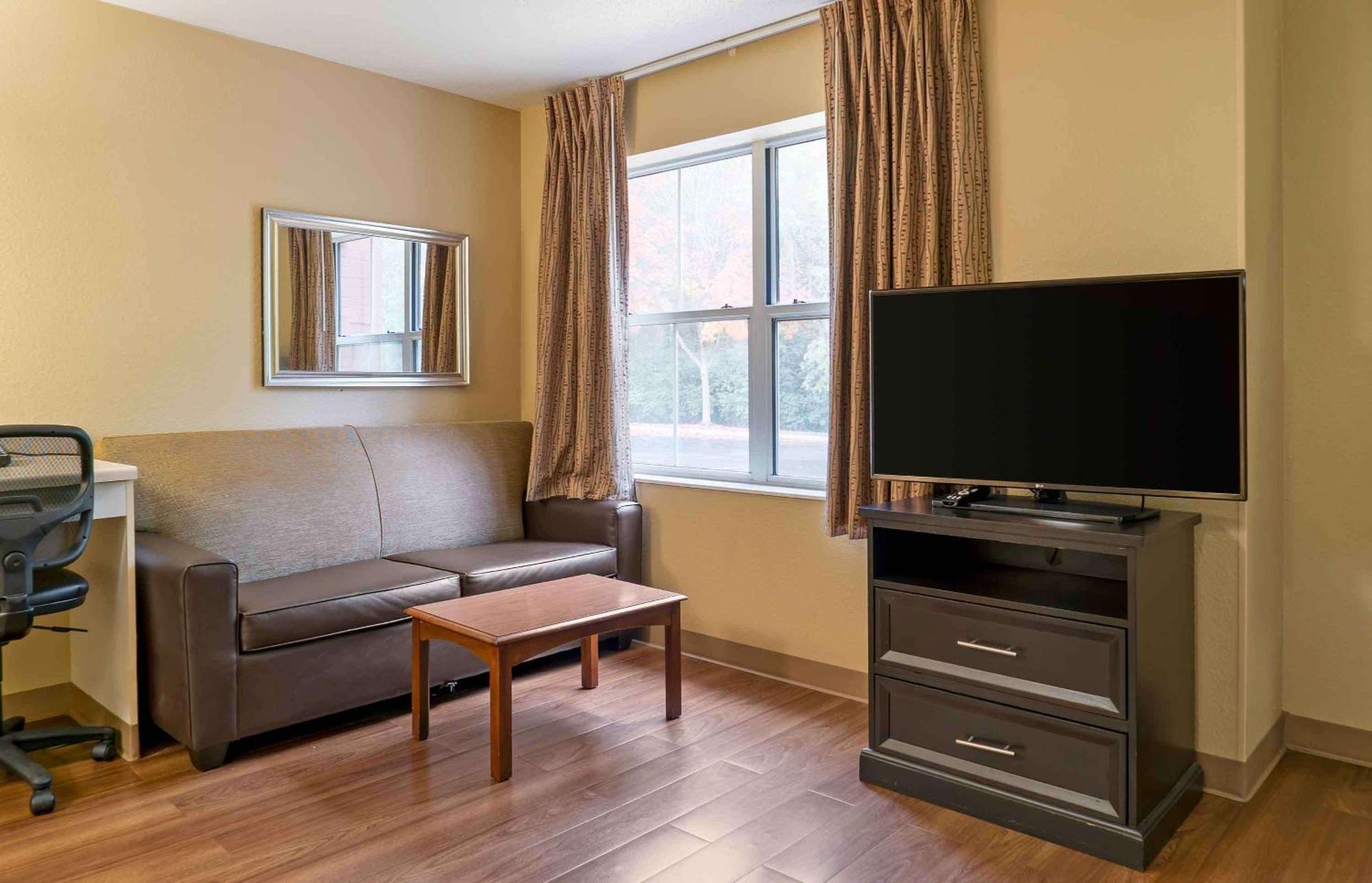 Extended Stay America Suites - Detroit - Novi - Orchard Hill Place Northville Екстериор снимка